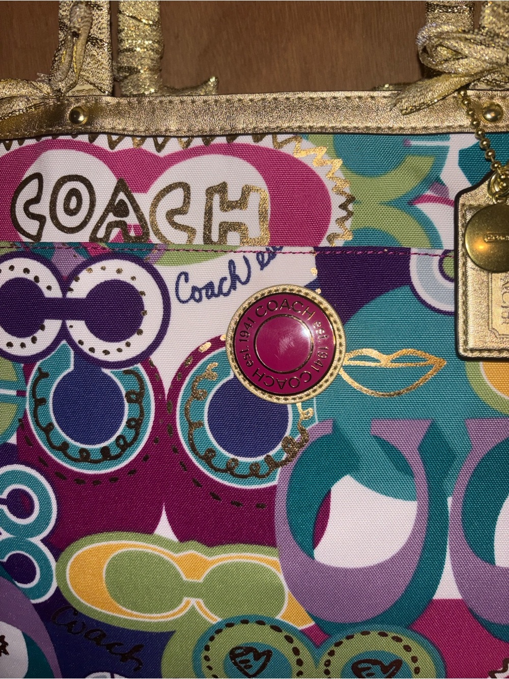 Coach Poppy -F19423 Multicolor Graphic Print Tote /Gold Accents/crossbody strap - Picture 4 of 17
